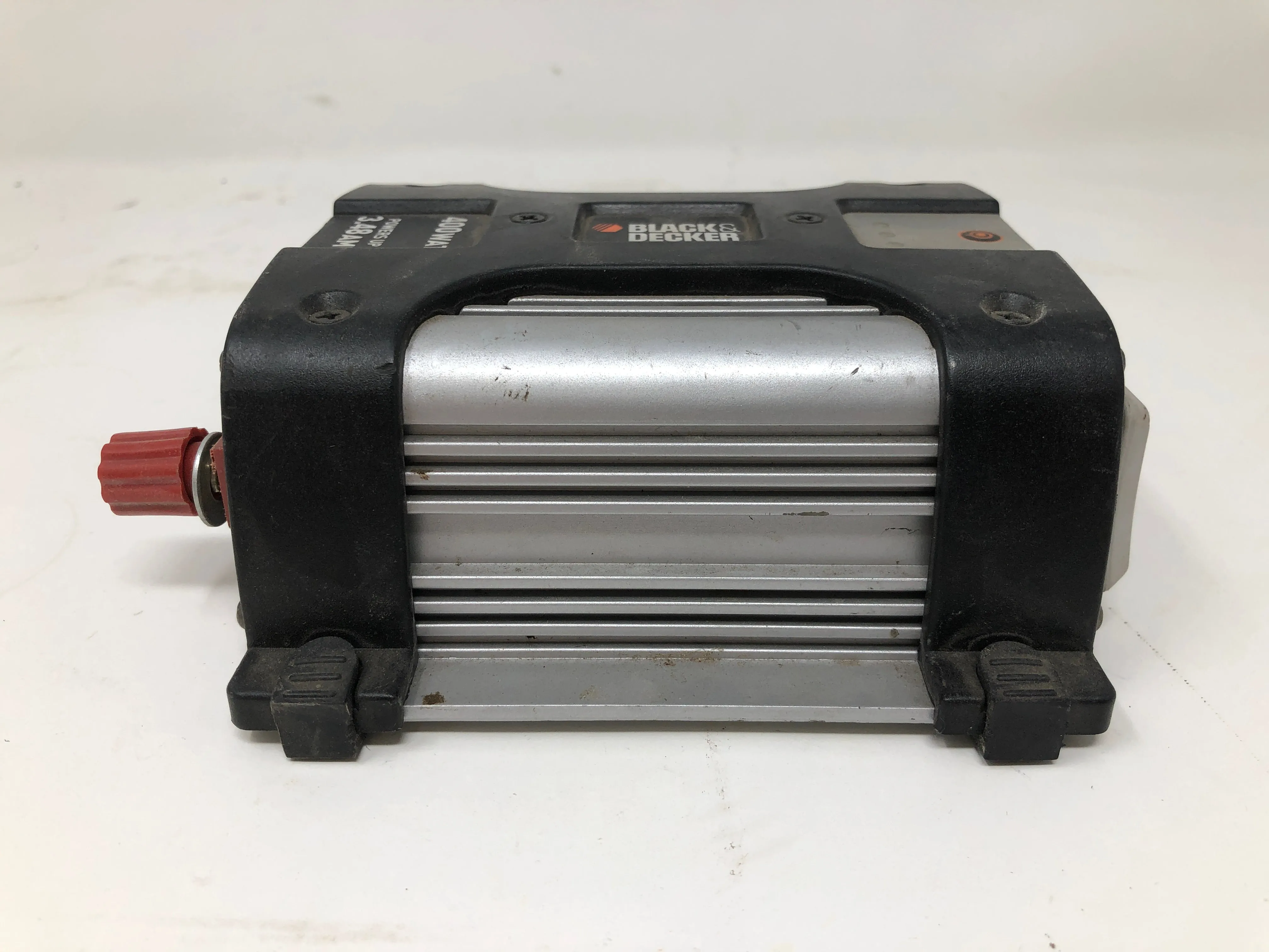 P1400AB BLACK & DECKER 400-Watt Power Inverter Type 1