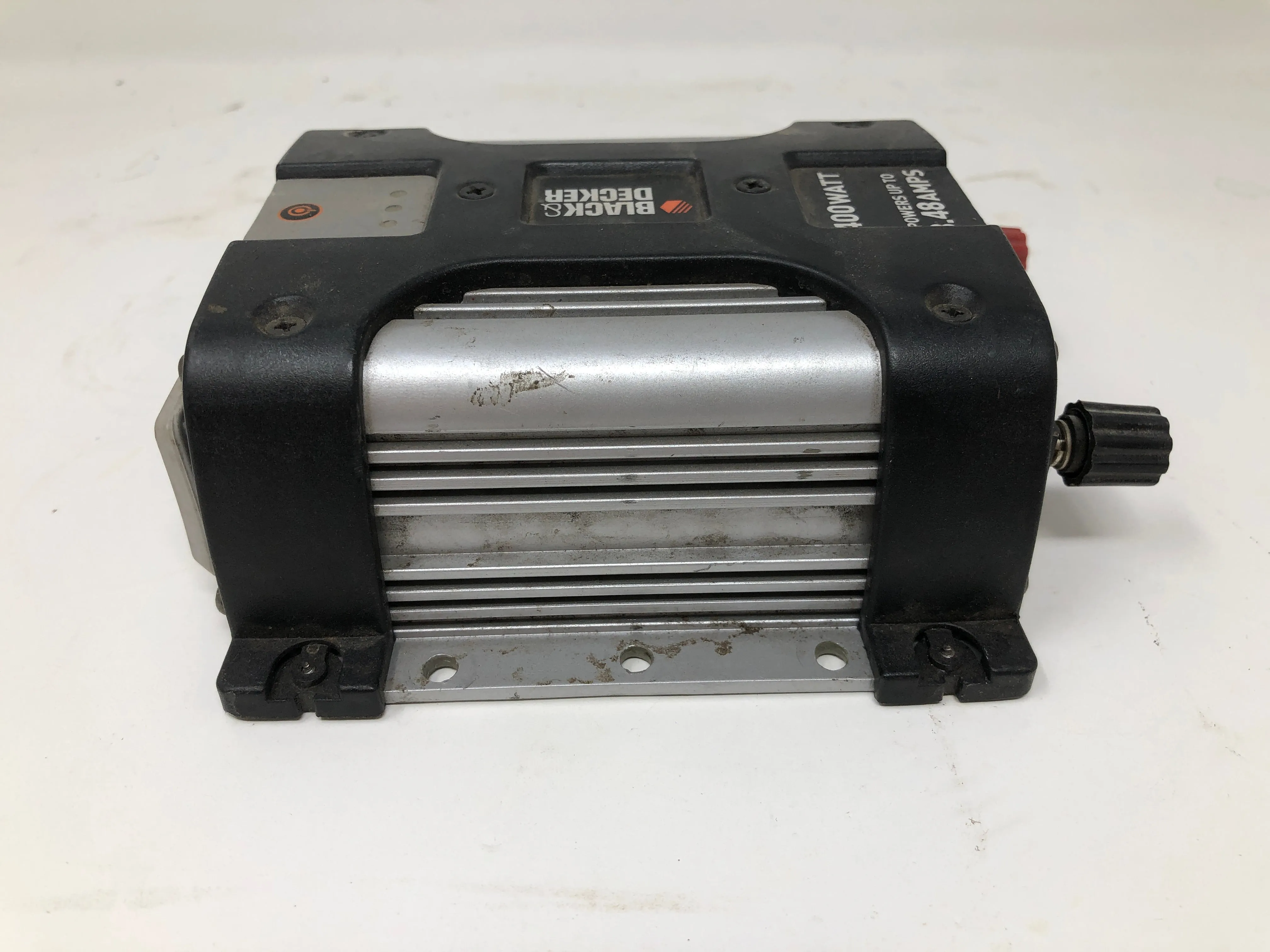 P1400AB BLACK & DECKER 400-Watt Power Inverter Type 1