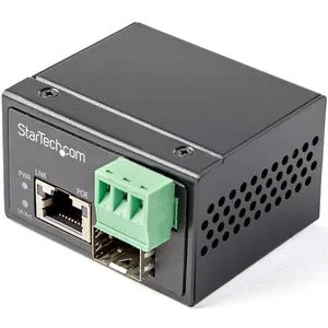 StarTech.com PoE  Industrial Fiber to Ethernet Media Converter 30W - SFP to RJ45 - SM/MM Fiber to Gigabit Copper Mini Size IP-30